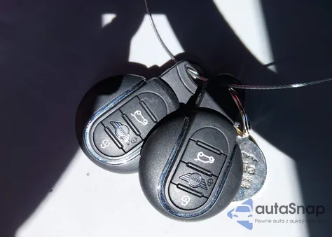 2024 Mini Convertible Cooper S z USA, uszkodzony, nr VIN WMW43DL02R3S11611